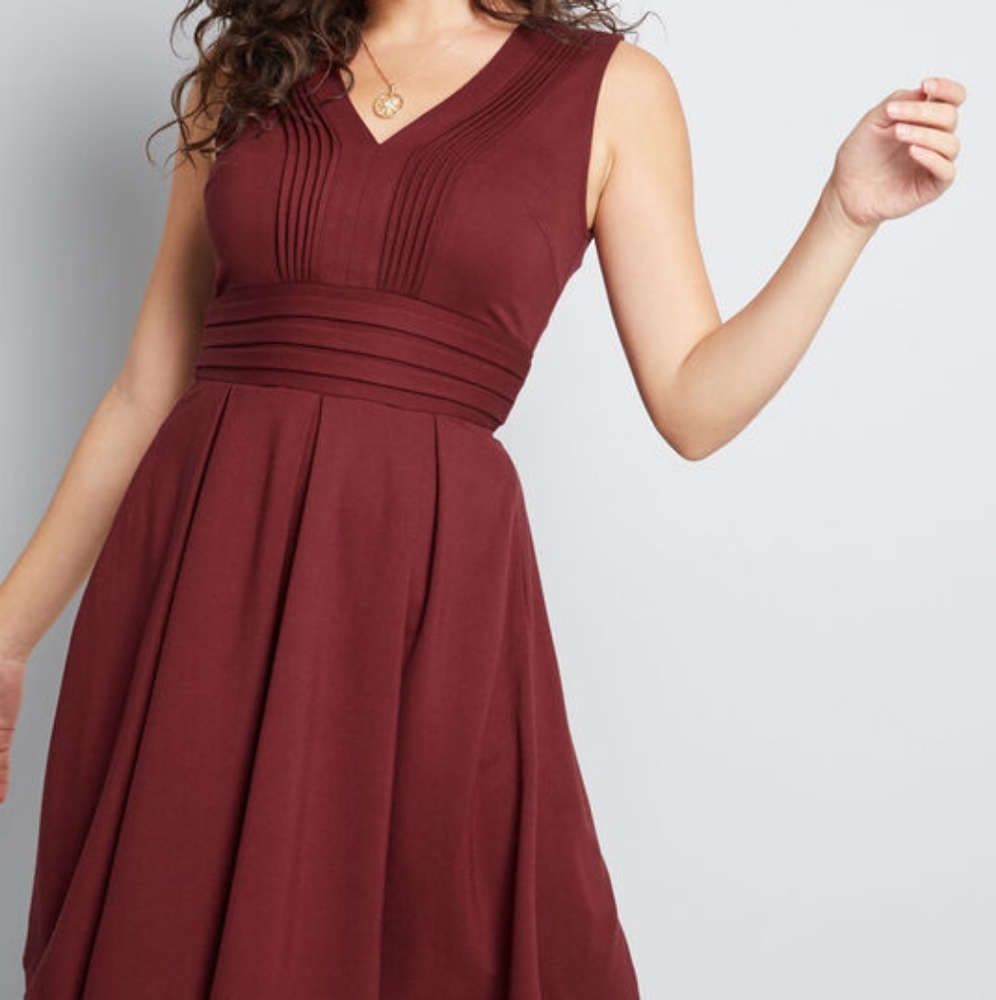 Size XL Knee Length Maroon Sleeveless Dress
